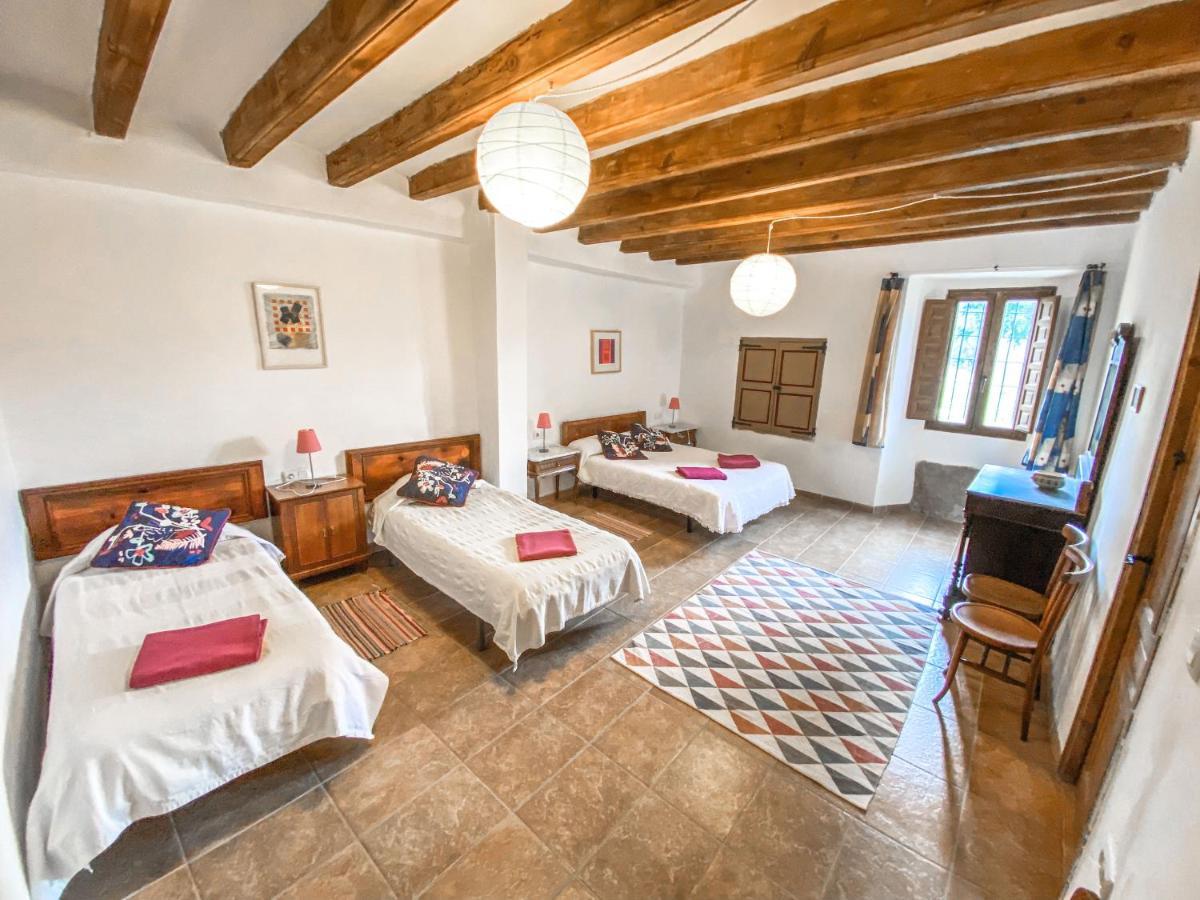 Casa Rural Sant Petrus De Madrona Pinell de Solsones ภายนอก รูปภาพ