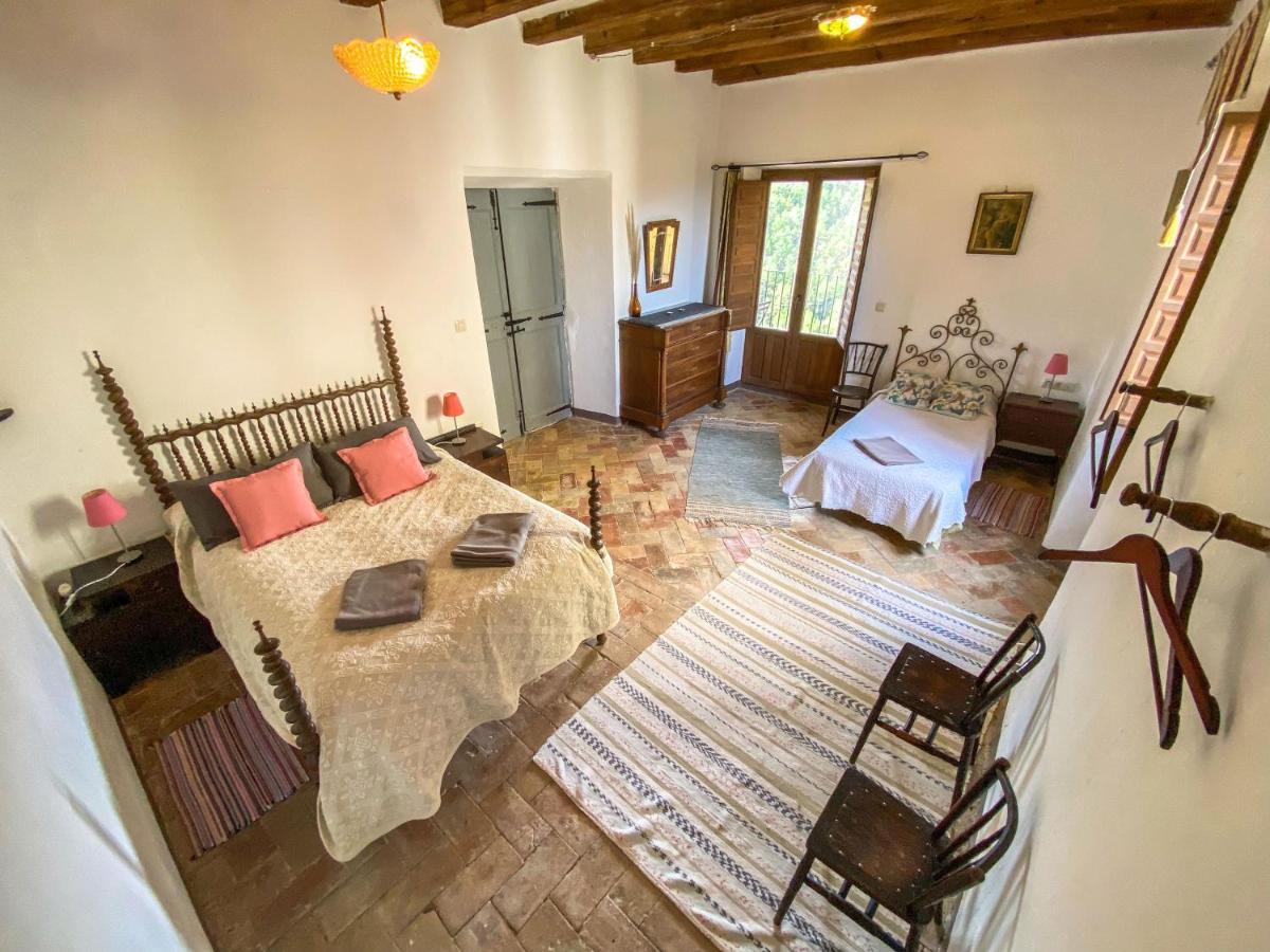 Casa Rural Sant Petrus De Madrona Pinell de Solsones ภายนอก รูปภาพ