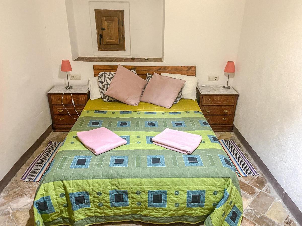 Casa Rural Sant Petrus De Madrona Pinell de Solsones ภายนอก รูปภาพ