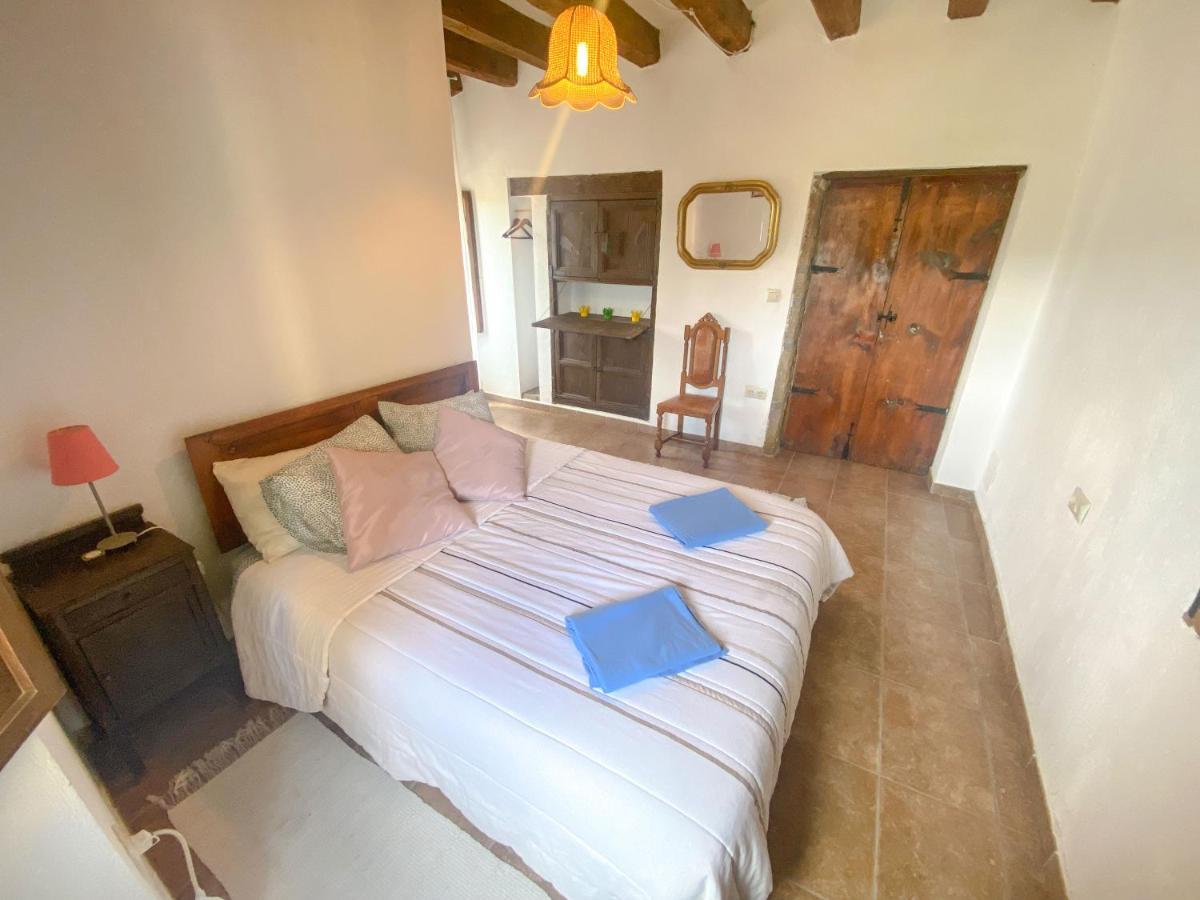 Casa Rural Sant Petrus De Madrona Pinell de Solsones ภายนอก รูปภาพ