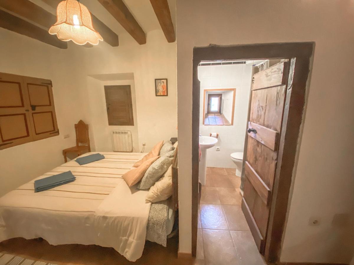 Casa Rural Sant Petrus De Madrona Pinell de Solsones ภายนอก รูปภาพ