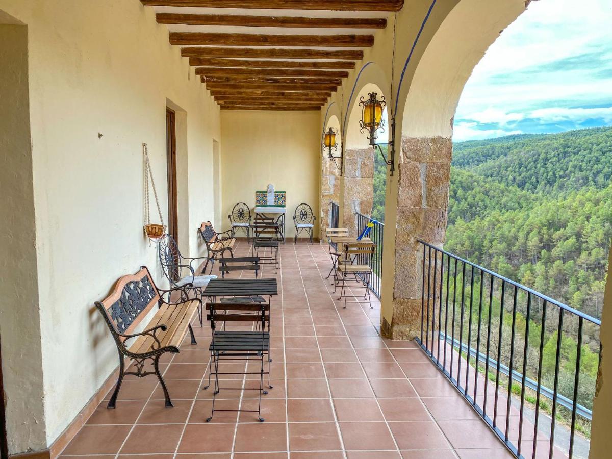 Casa Rural Sant Petrus De Madrona Pinell de Solsones ภายนอก รูปภาพ