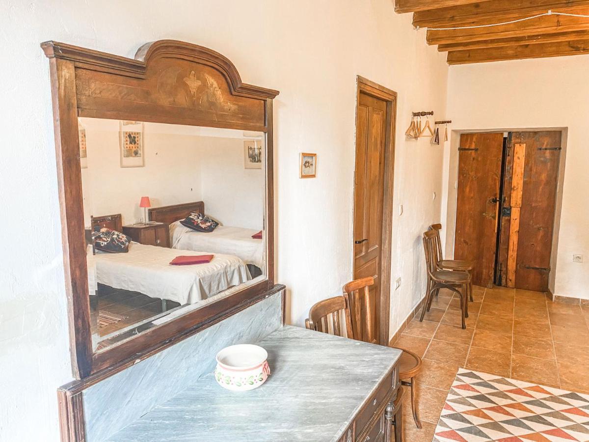 Casa Rural Sant Petrus De Madrona Pinell de Solsones ภายนอก รูปภาพ