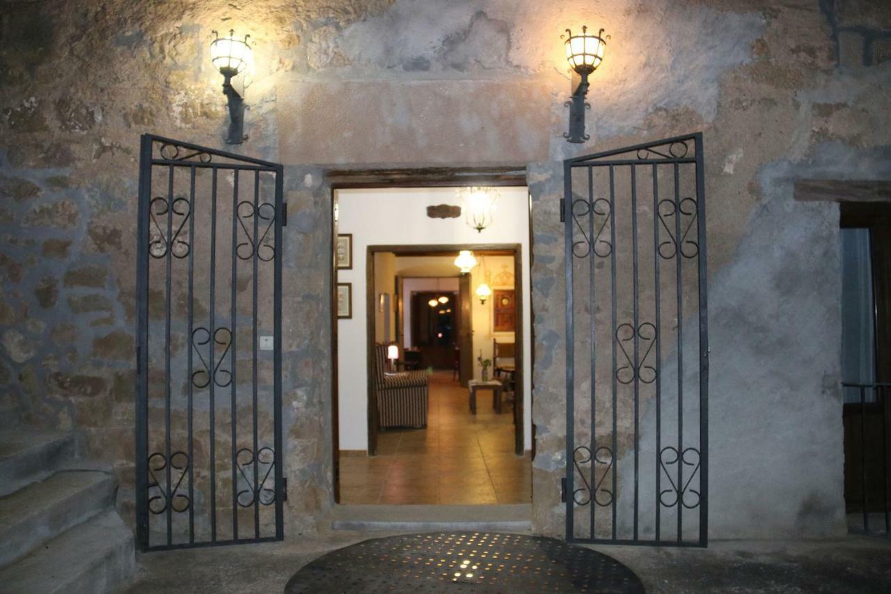 Casa Rural Sant Petrus De Madrona Pinell de Solsones ภายนอก รูปภาพ
